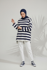 Weiß/Navy