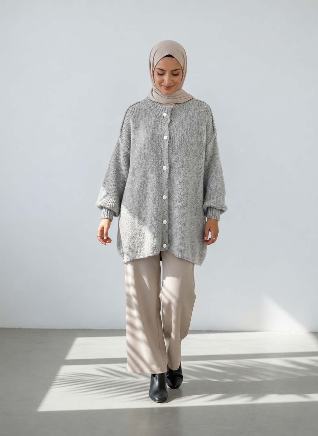 Raha Cardigan Short - Light Grey