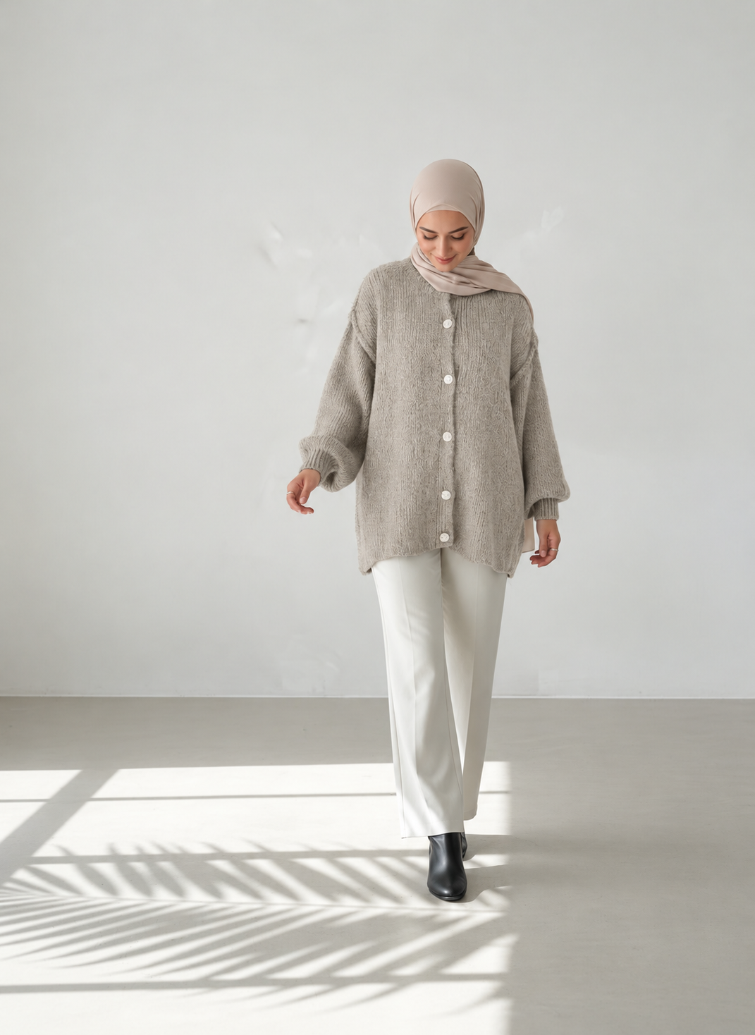 Raha Cardigan Short - Taupe