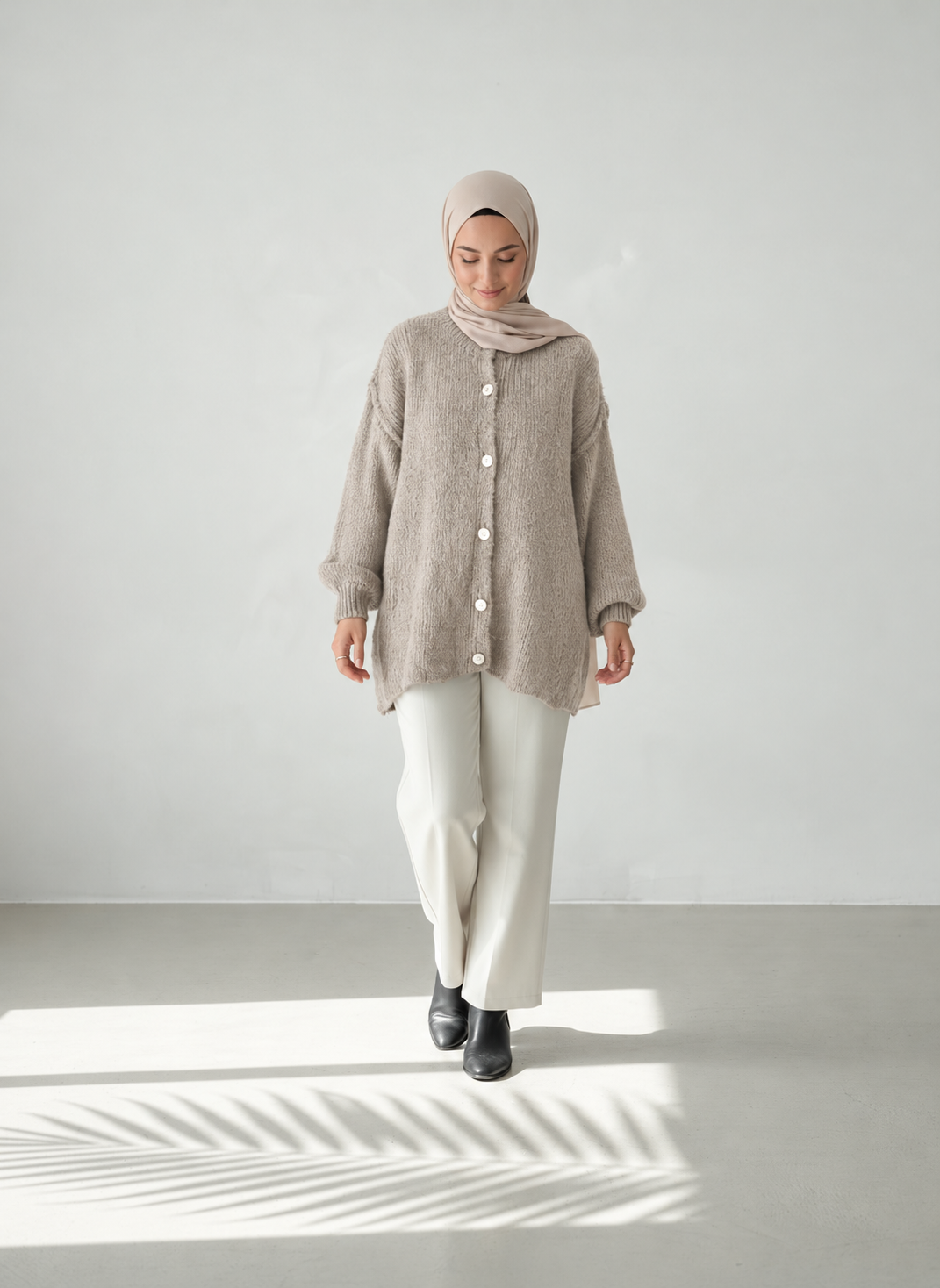 Raha Cardigan Short - Taupe