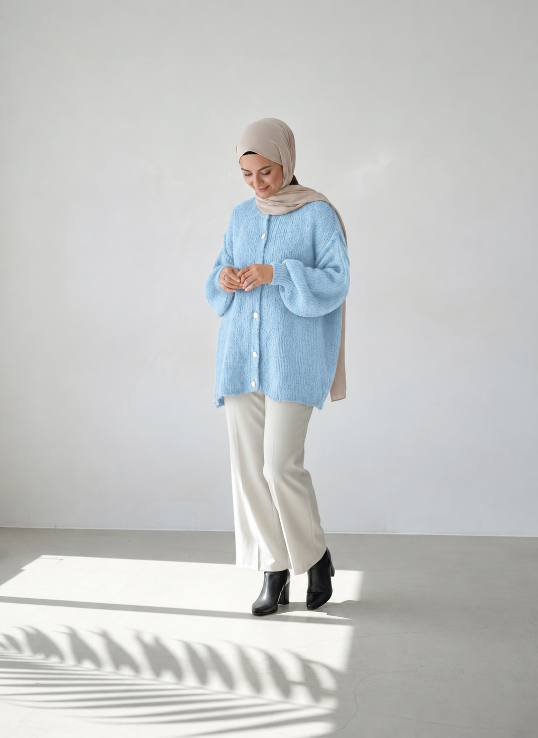 Raha Cardigan Short - Hellblau