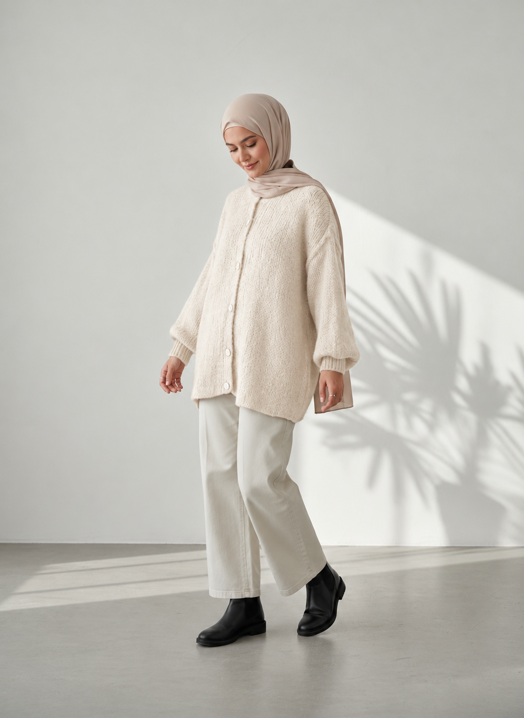 Raha Cardigan Short - Beige