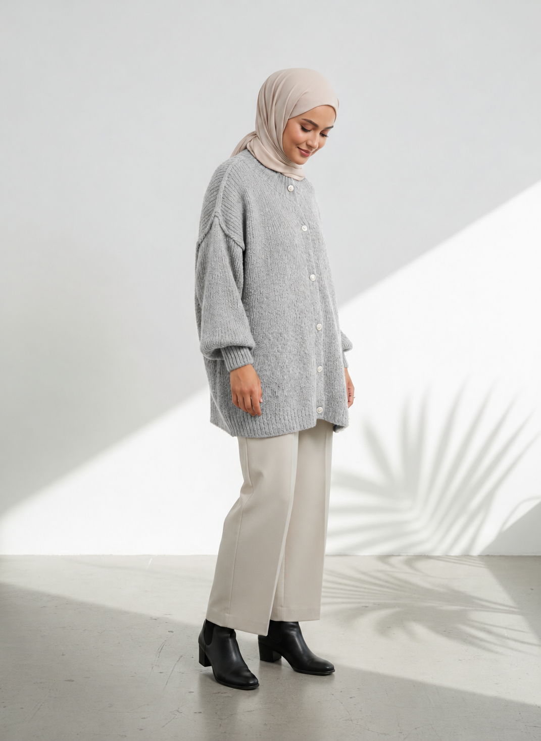Raha Cardigan Short - Light Grey