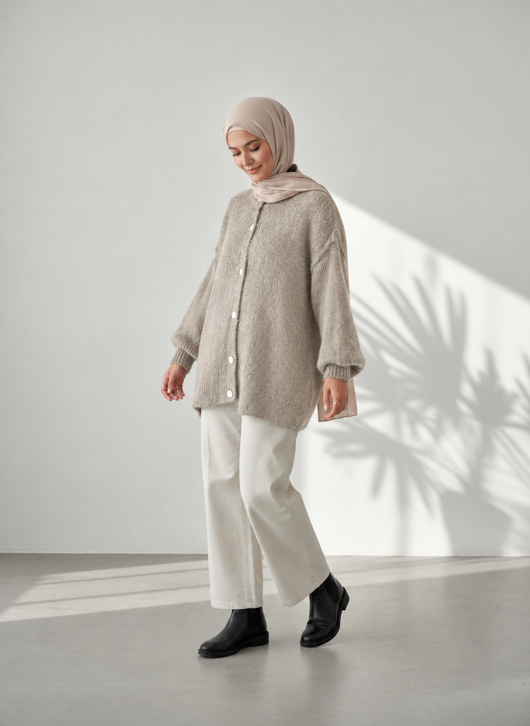 Raha Cardigan Short - Taupe